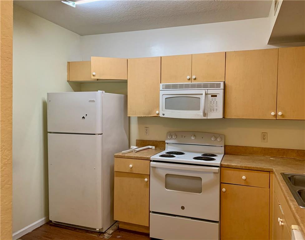 BELVEDERE ISLES CONDO - Residential