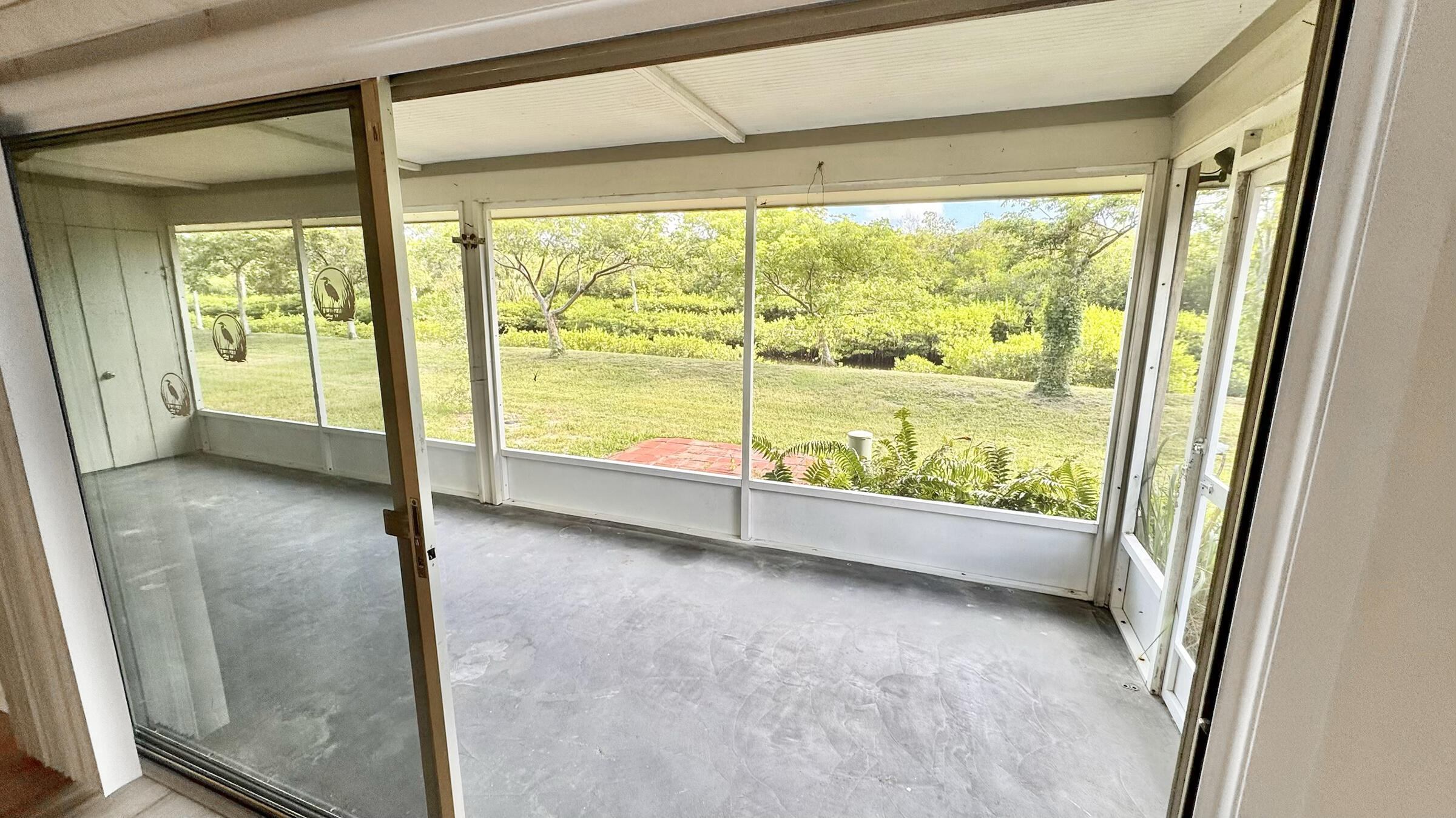 VILLAGE OAKS CONDO - Residential