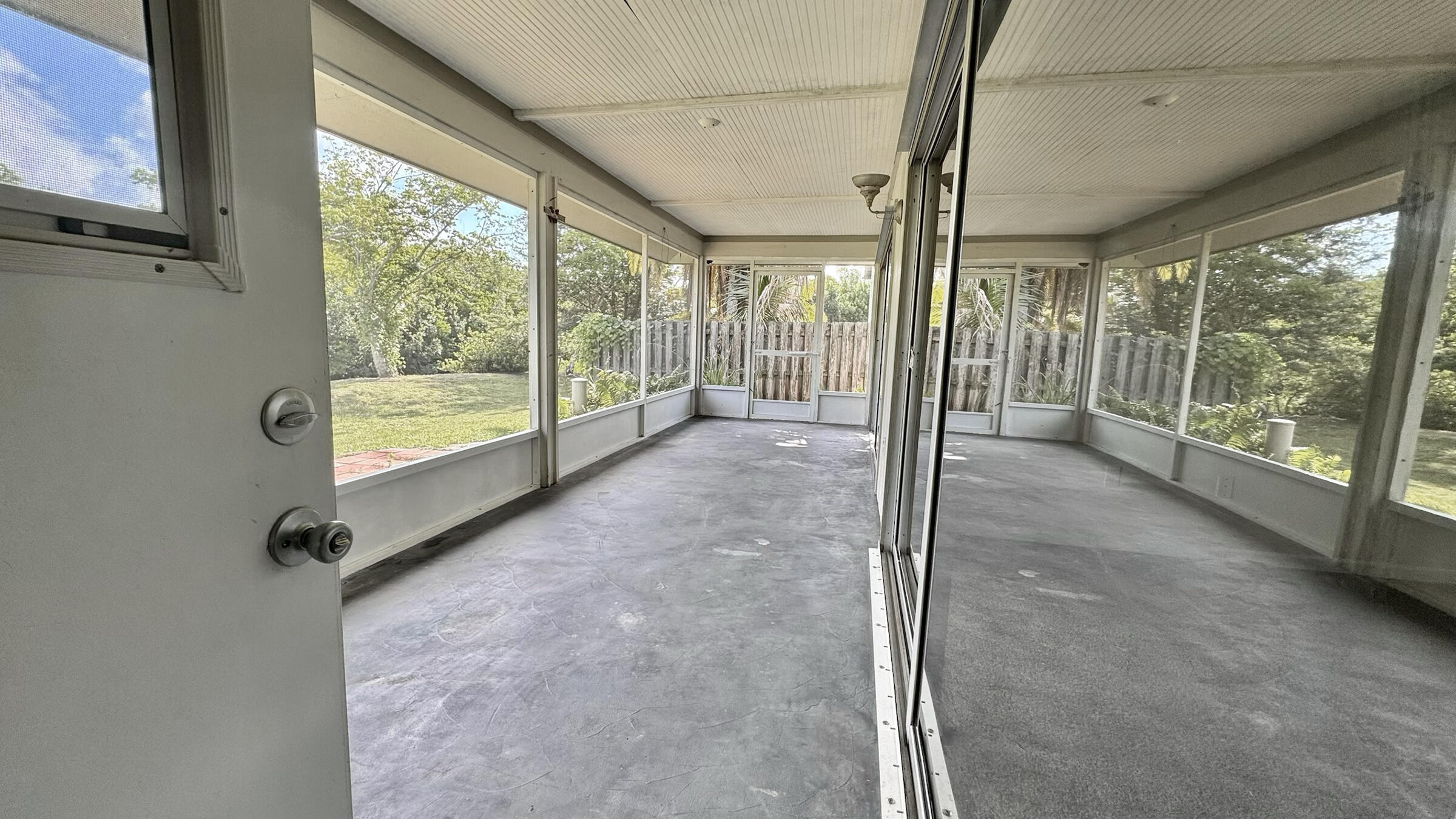 VILLAGE OAKS CONDO - Residential