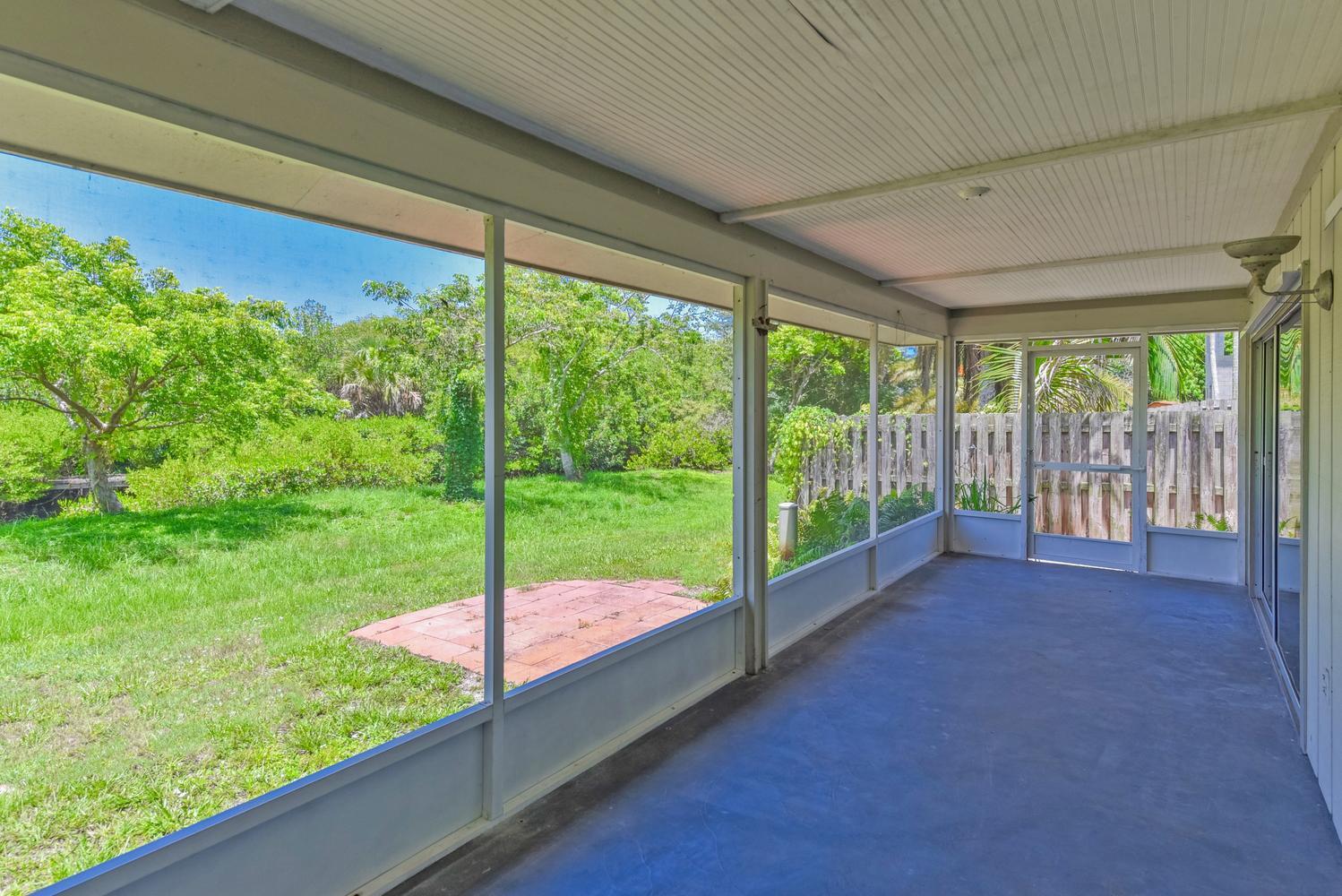 VILLAGE OAKS CONDO - Residential
