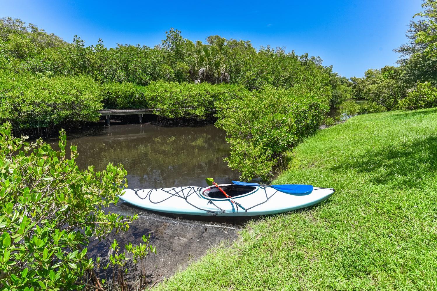 VILLAGE OAKS CONDO - Residential