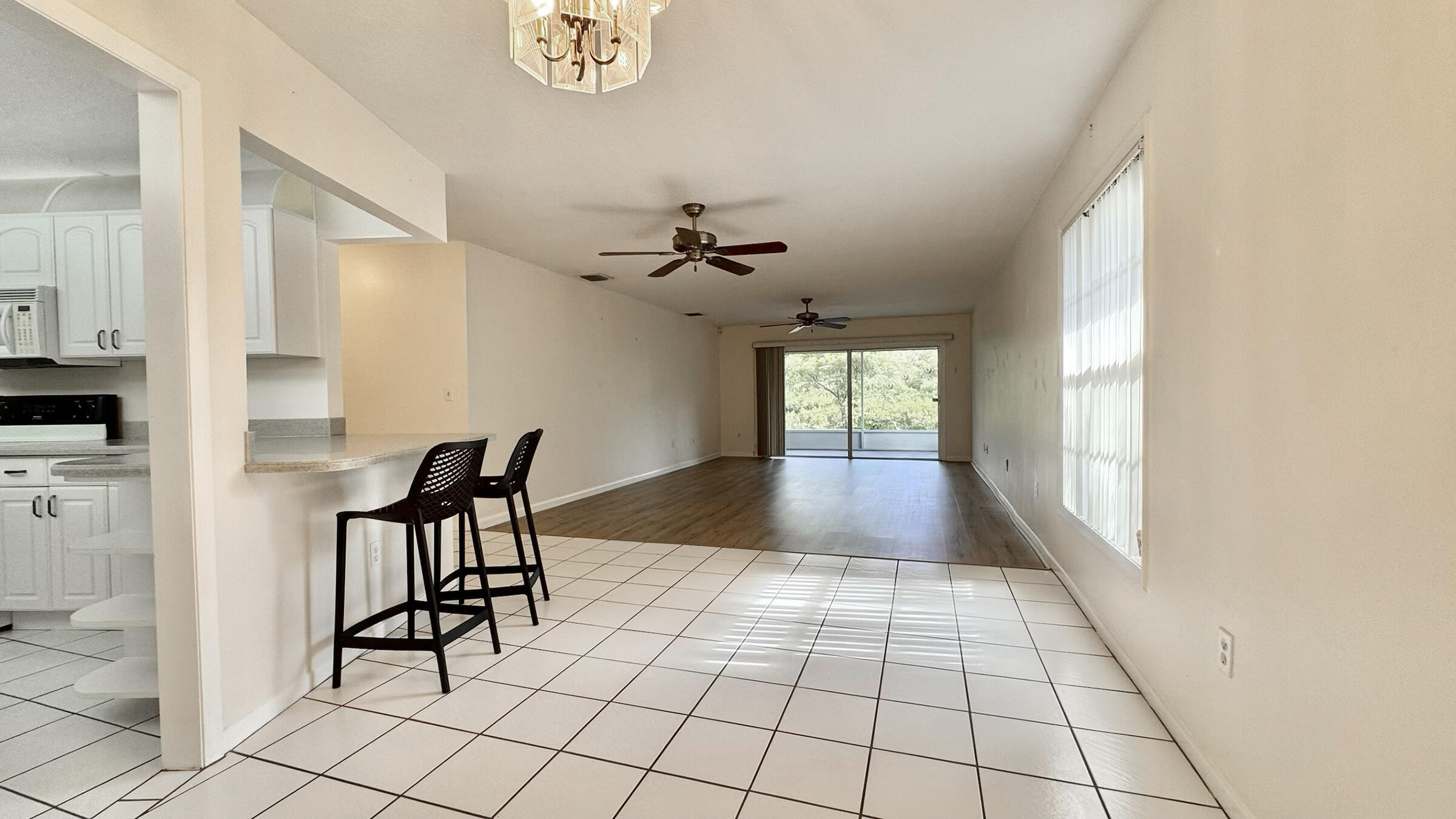 VILLAGE OAKS CONDO - Residential