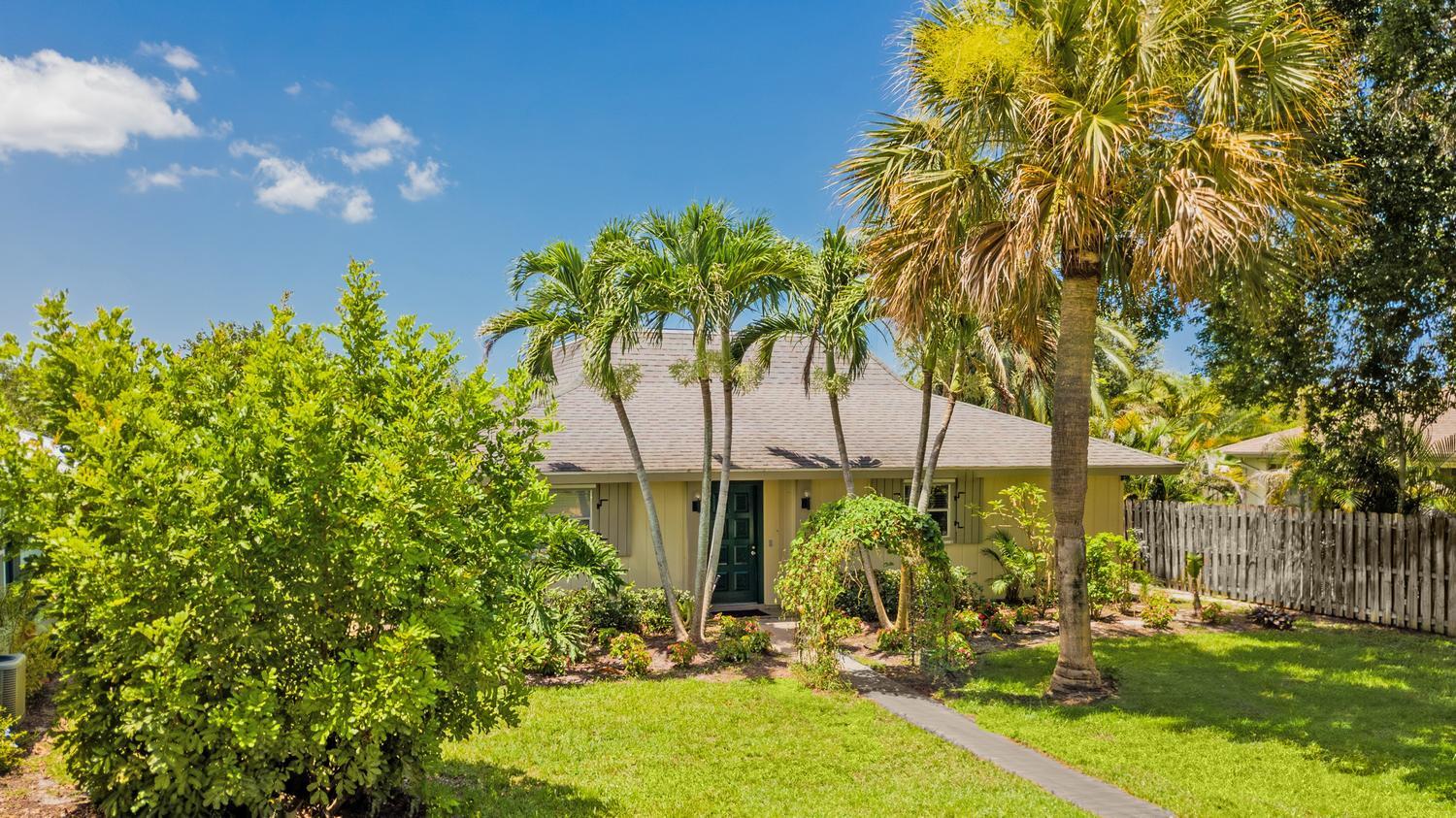 VILLAGE OAKS CONDO - Residential