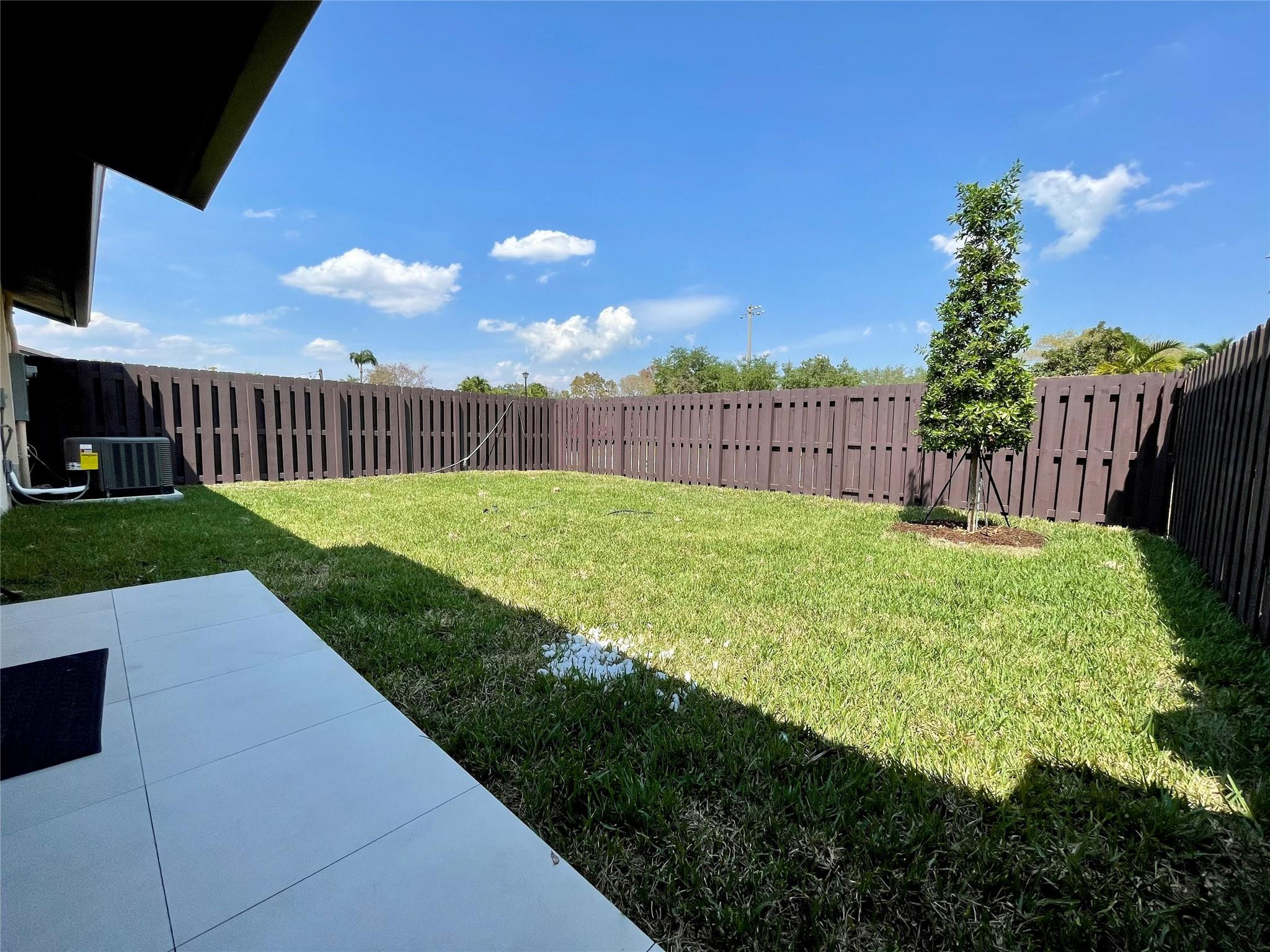 SAN SEBASTIAN TWNHSES - Residential Lease