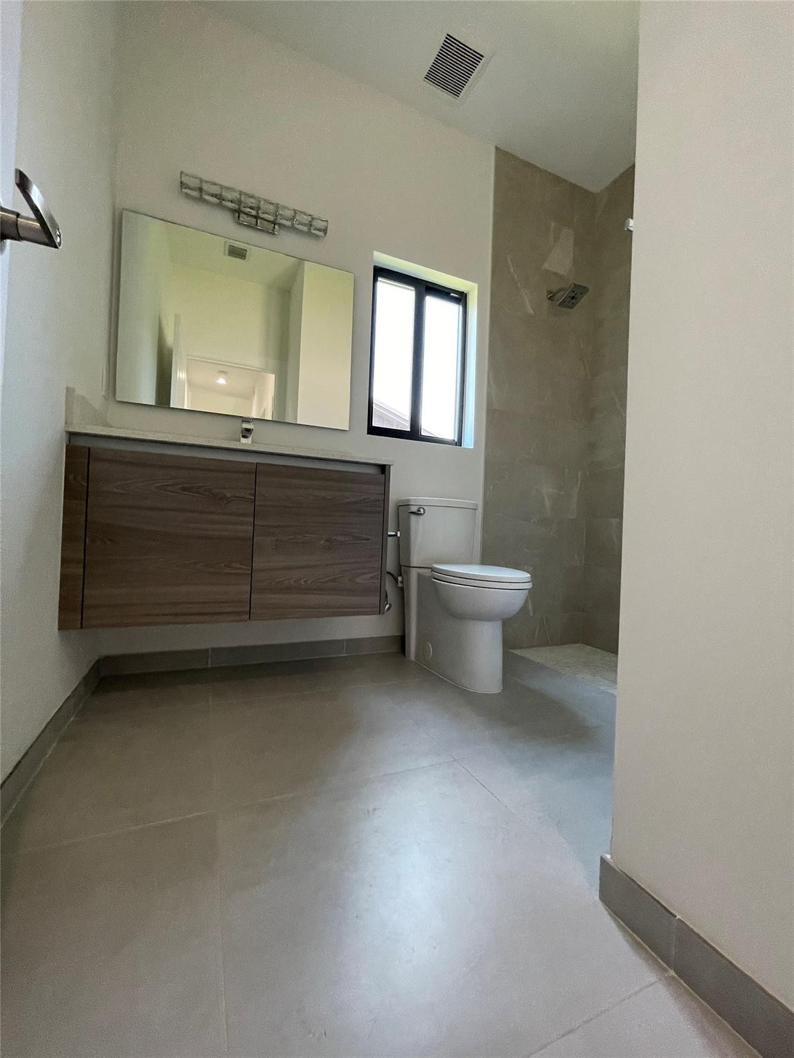 SAN SEBASTIAN TWNHSES - Residential Lease