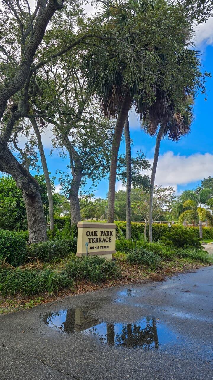 Welcome to Oak Park Terrace. This is 2BR / 2BA. condo offerslaminate flooring, a bright open layout, and a screened balcony to enjoy the Florida breeze. Spacious bedrooms provide comfortand privacy. The community features a pool, clubhouse, shuffleboard, and beautifully maintained grounds. Conveniently located near shopping, dining, medical facilities, and five minutes from de beach. Perfect for year-round living or a seasonal retreat- Move-in ready and waiting for you.