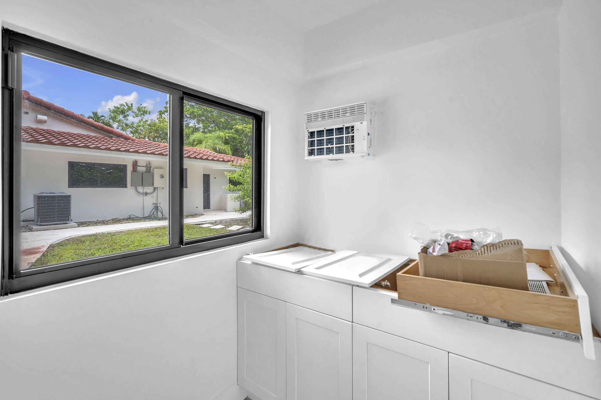 HOLLYWOOD HILLS NORTH SEC ONE - Residential