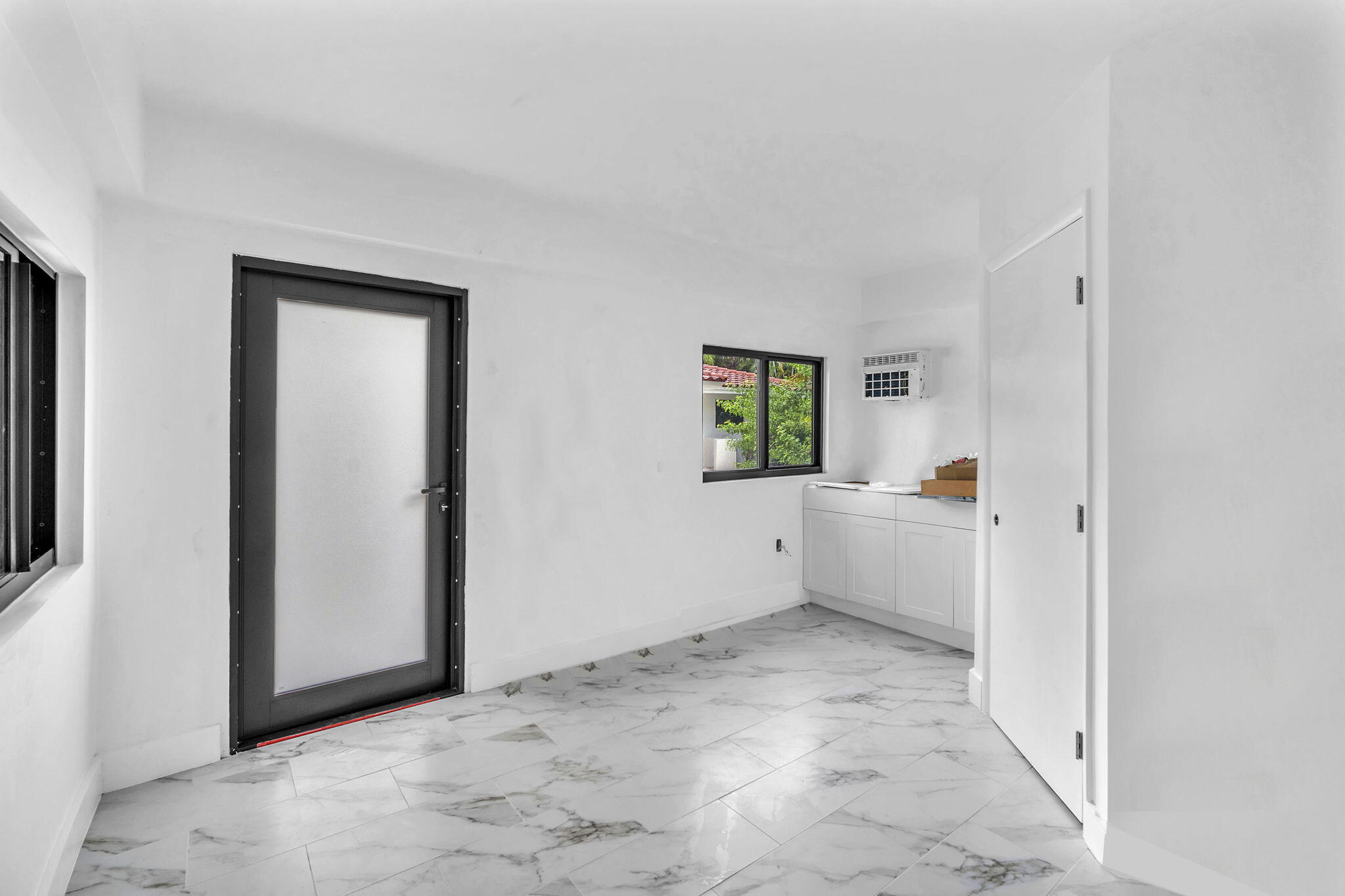 HOLLYWOOD HILLS NORTH SEC ONE - Residential