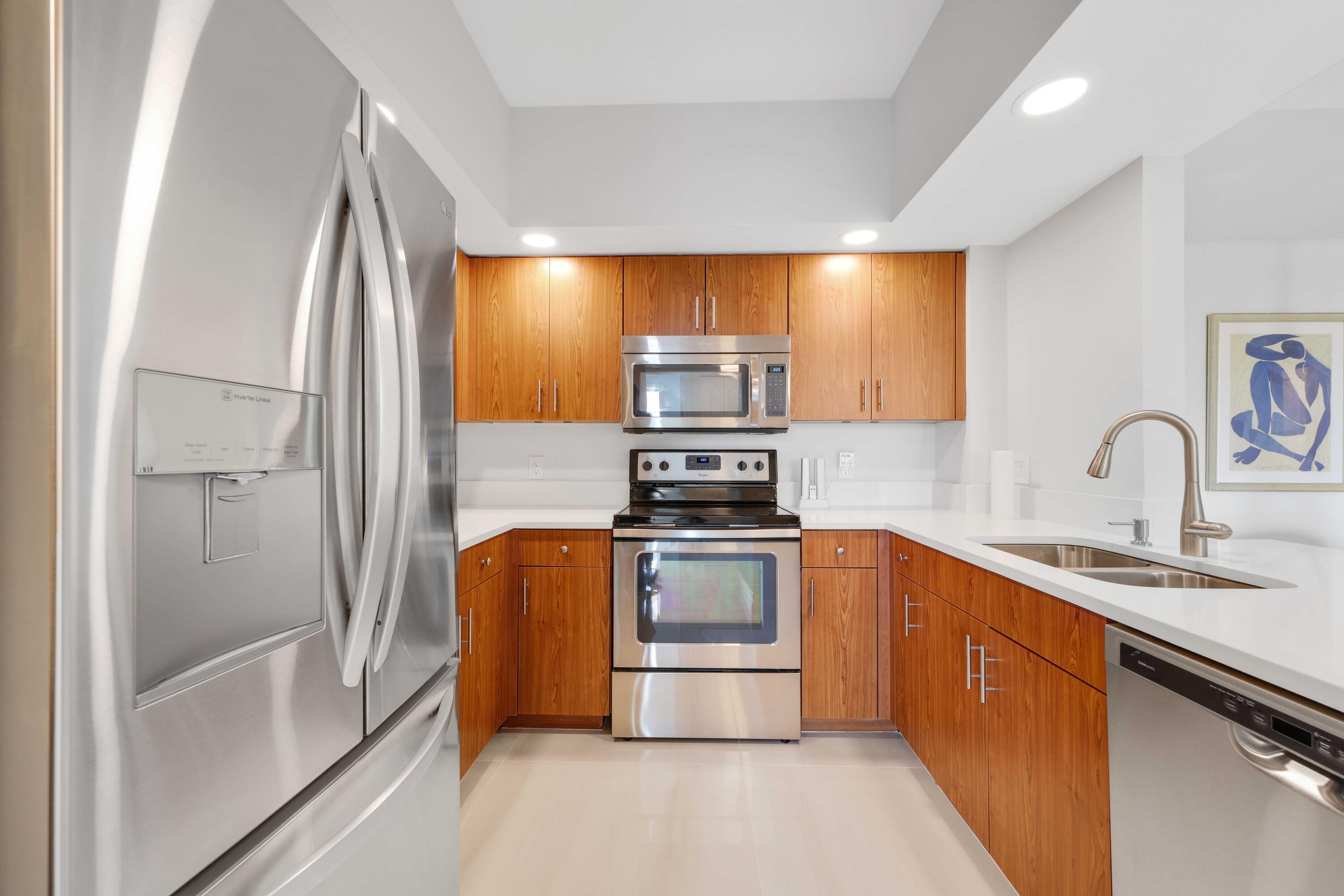 WAVERLY AT LAS OLAS CONDO - Residential