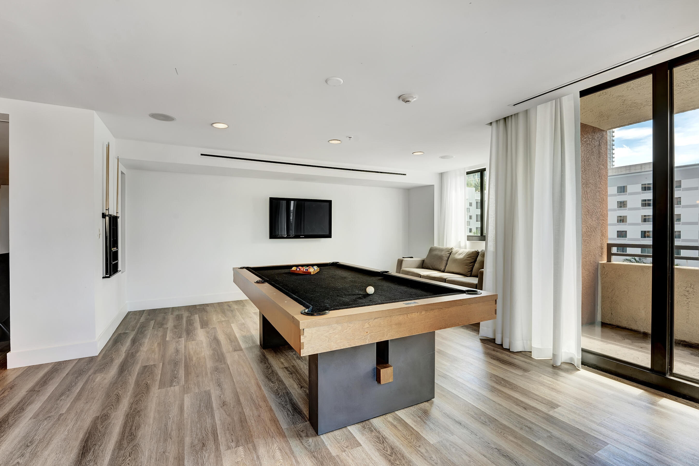 WAVERLY AT LAS OLAS CONDO - Residential