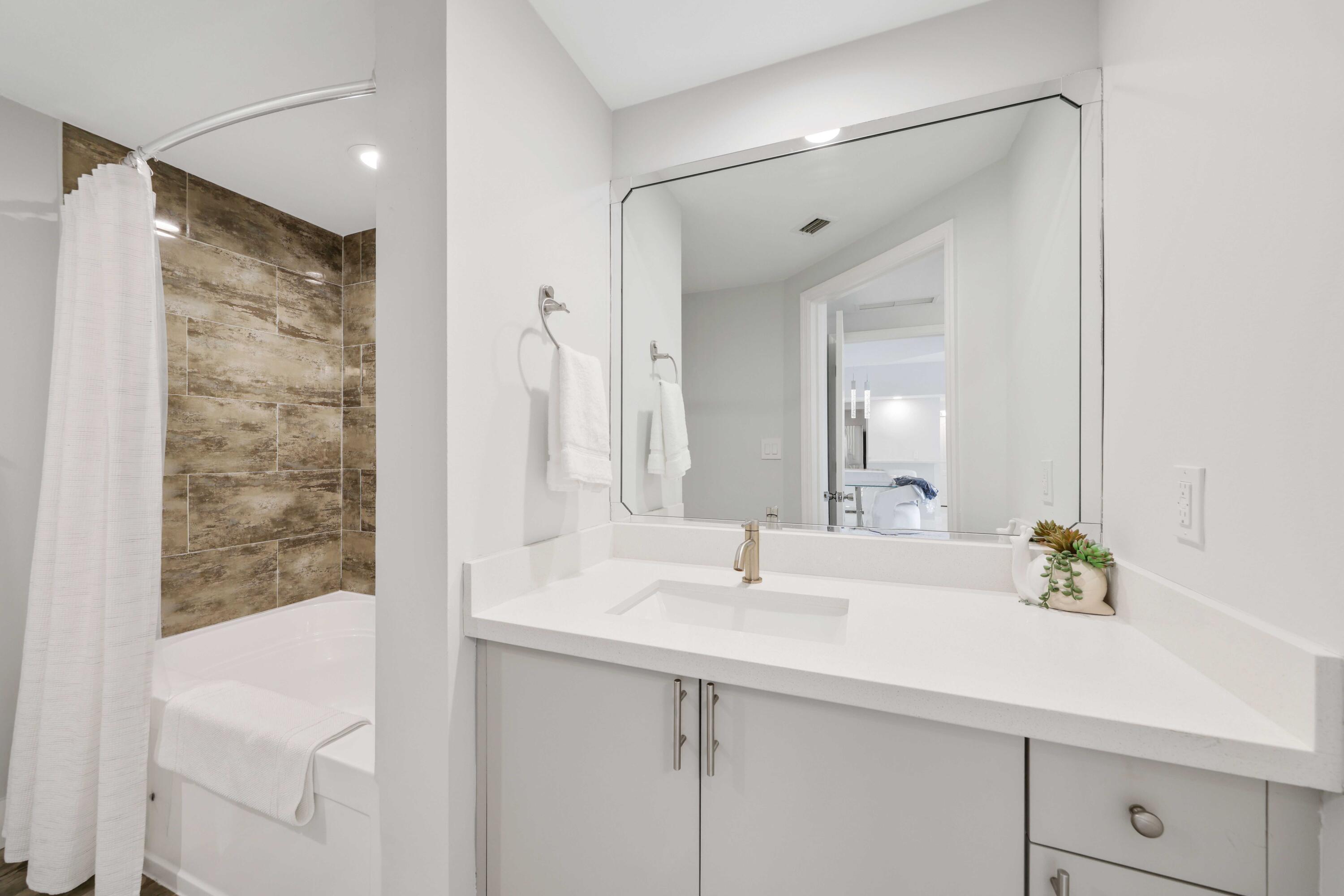 WAVERLY AT LAS OLAS CONDO - Residential