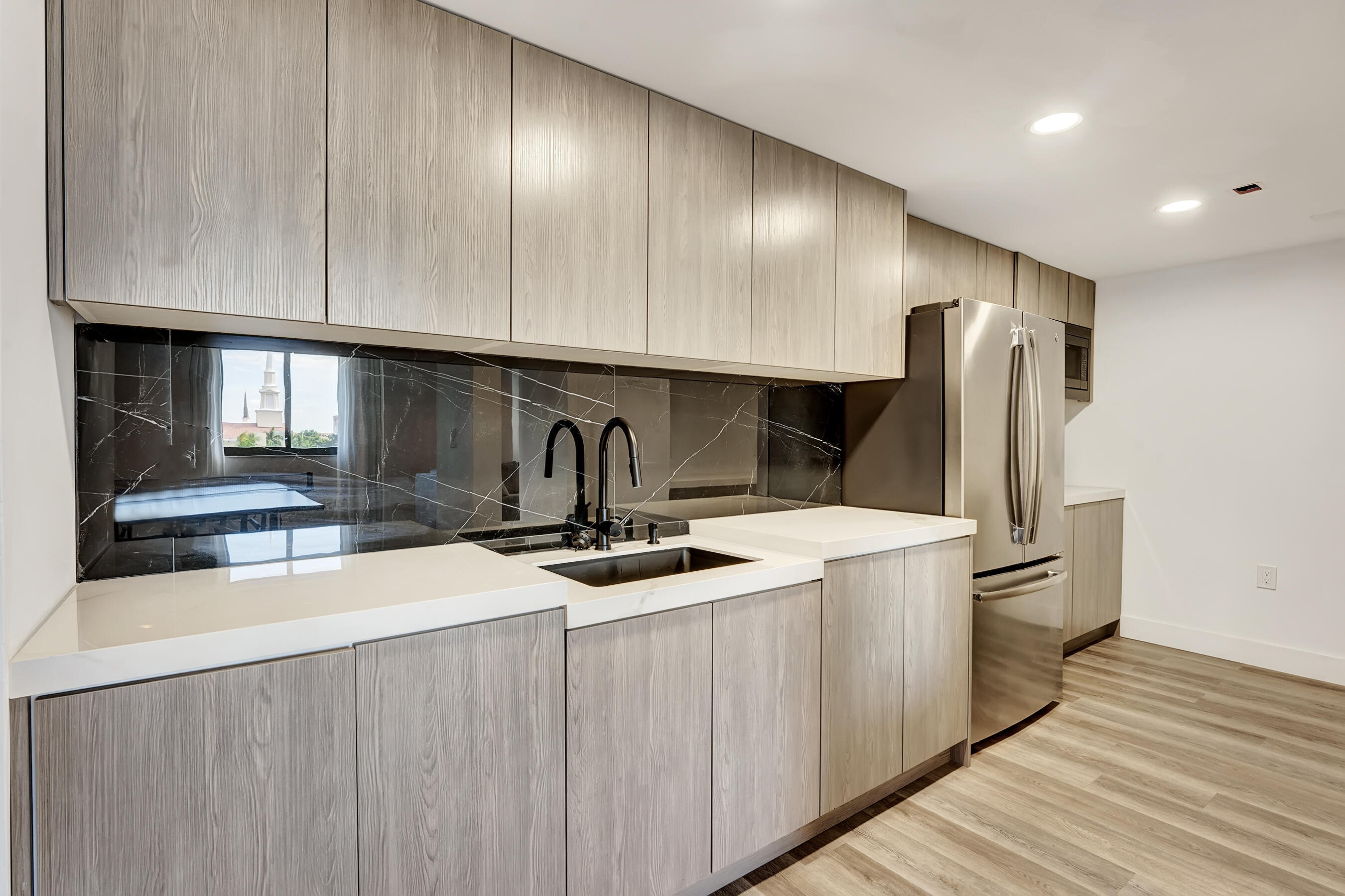WAVERLY AT LAS OLAS CONDO - Residential