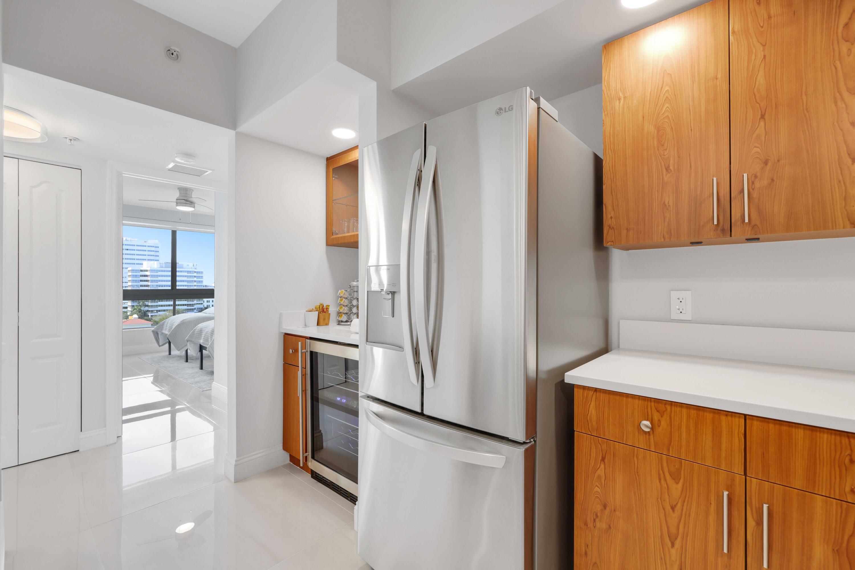 WAVERLY AT LAS OLAS CONDO - Residential
