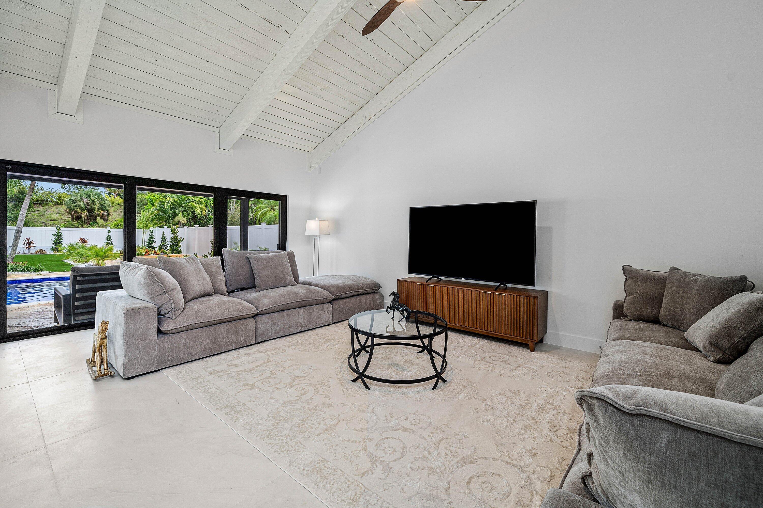 HILLSBORO PARK - Residential
