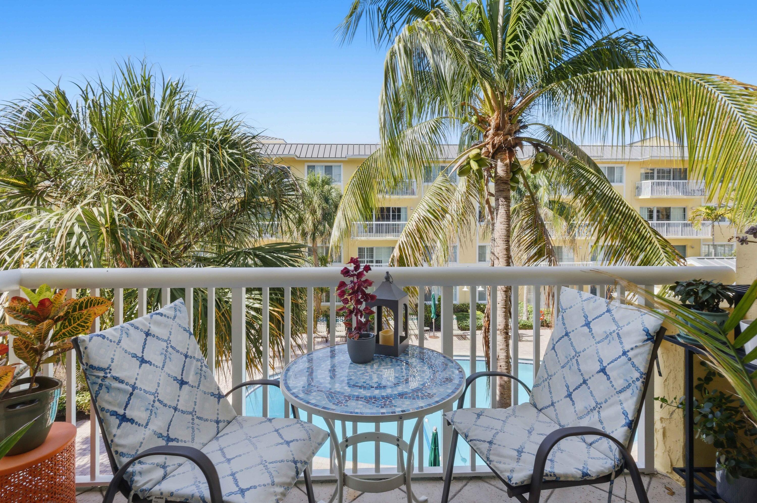 PINE CREST VILLAGE I AT VICTORIA PARK CONDO - Residential