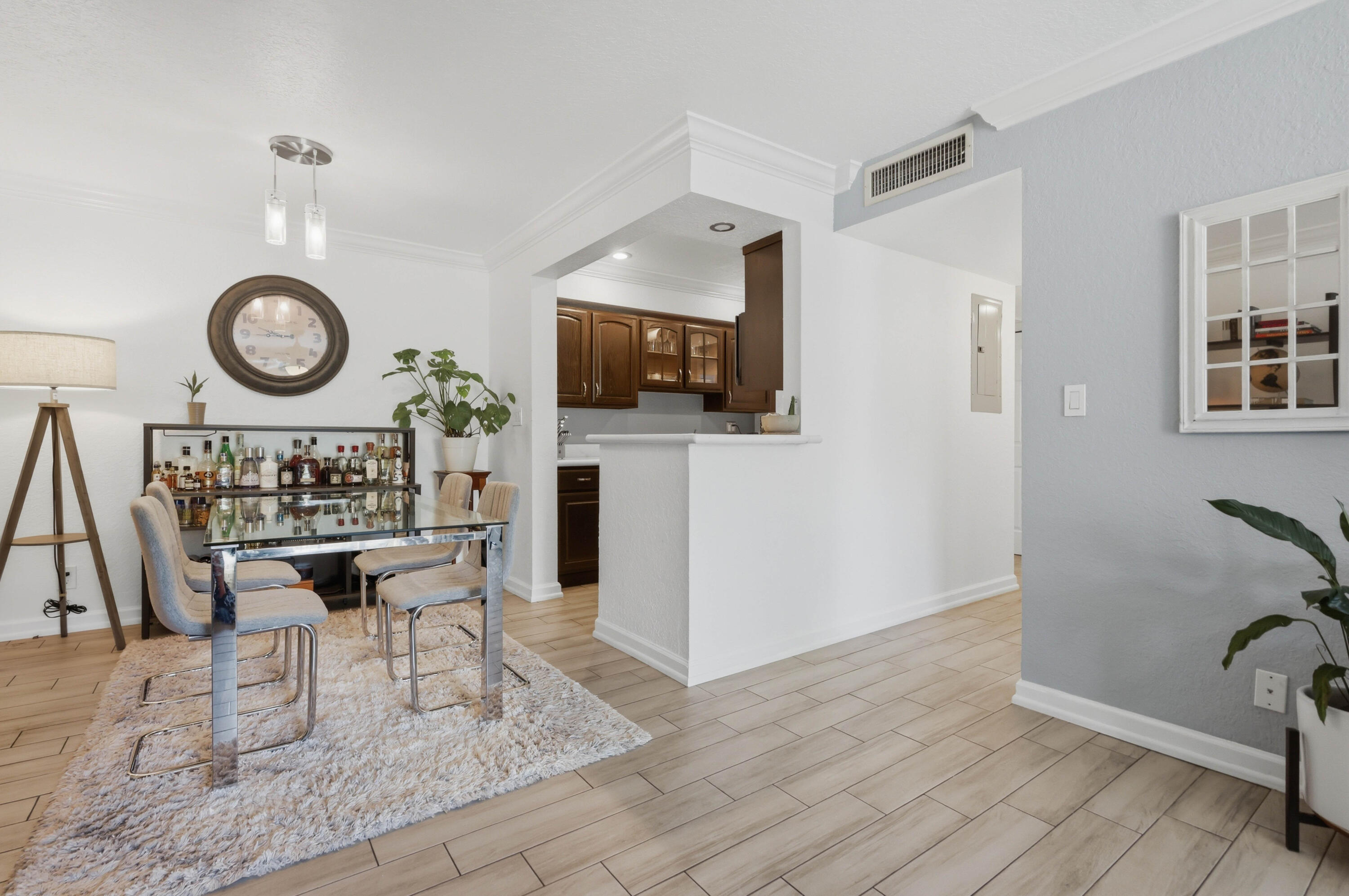PINE CREST VILLAGE I AT VICTORIA PARK CONDO - Residential