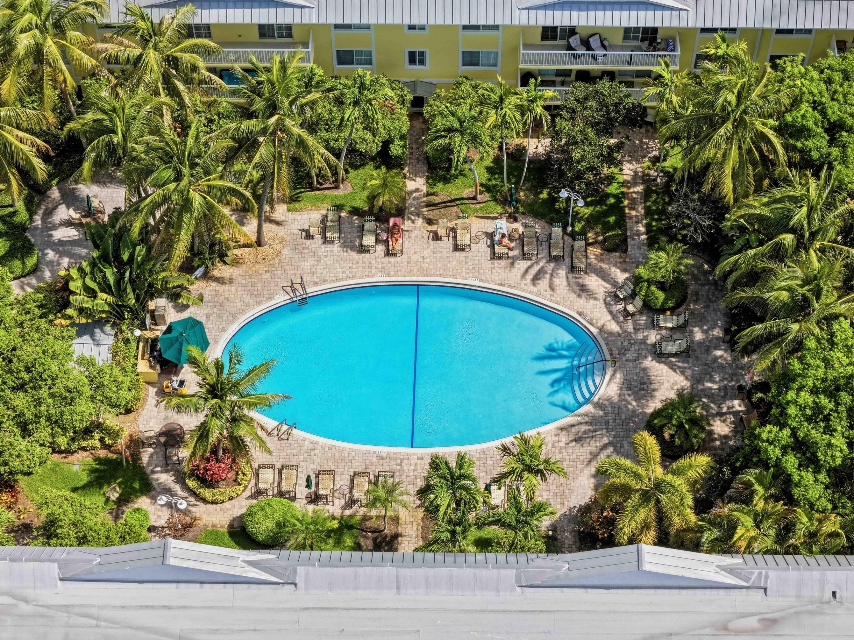 PINE CREST VILLAGE I AT VICTORIA PARK CONDO - Residential