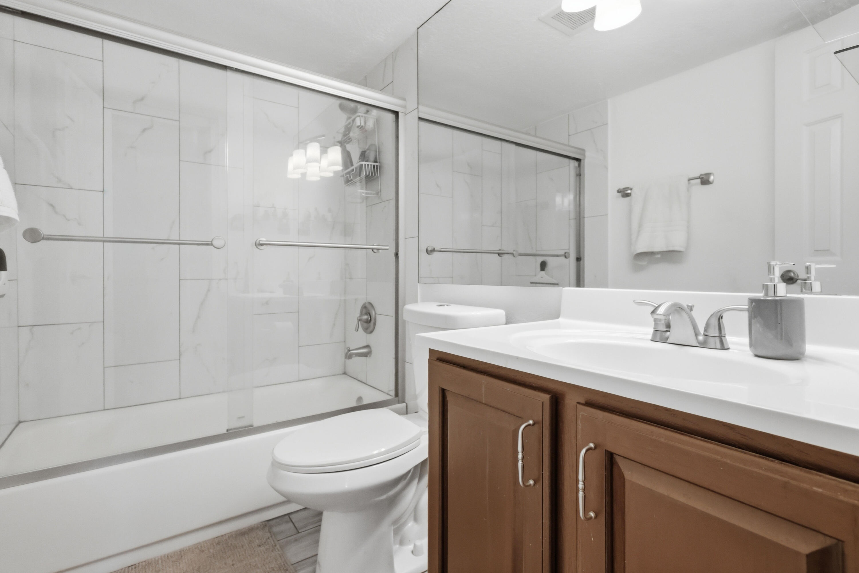 PINE CREST VILLAGE I AT VICTORIA PARK CONDO - Residential
