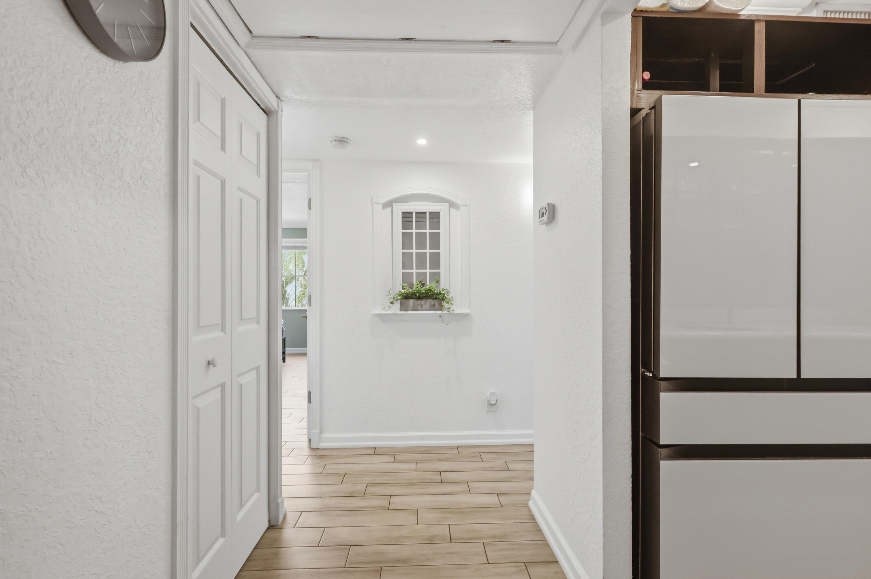 PINE CREST VILLAGE I AT VICTORIA PARK CONDO - Residential