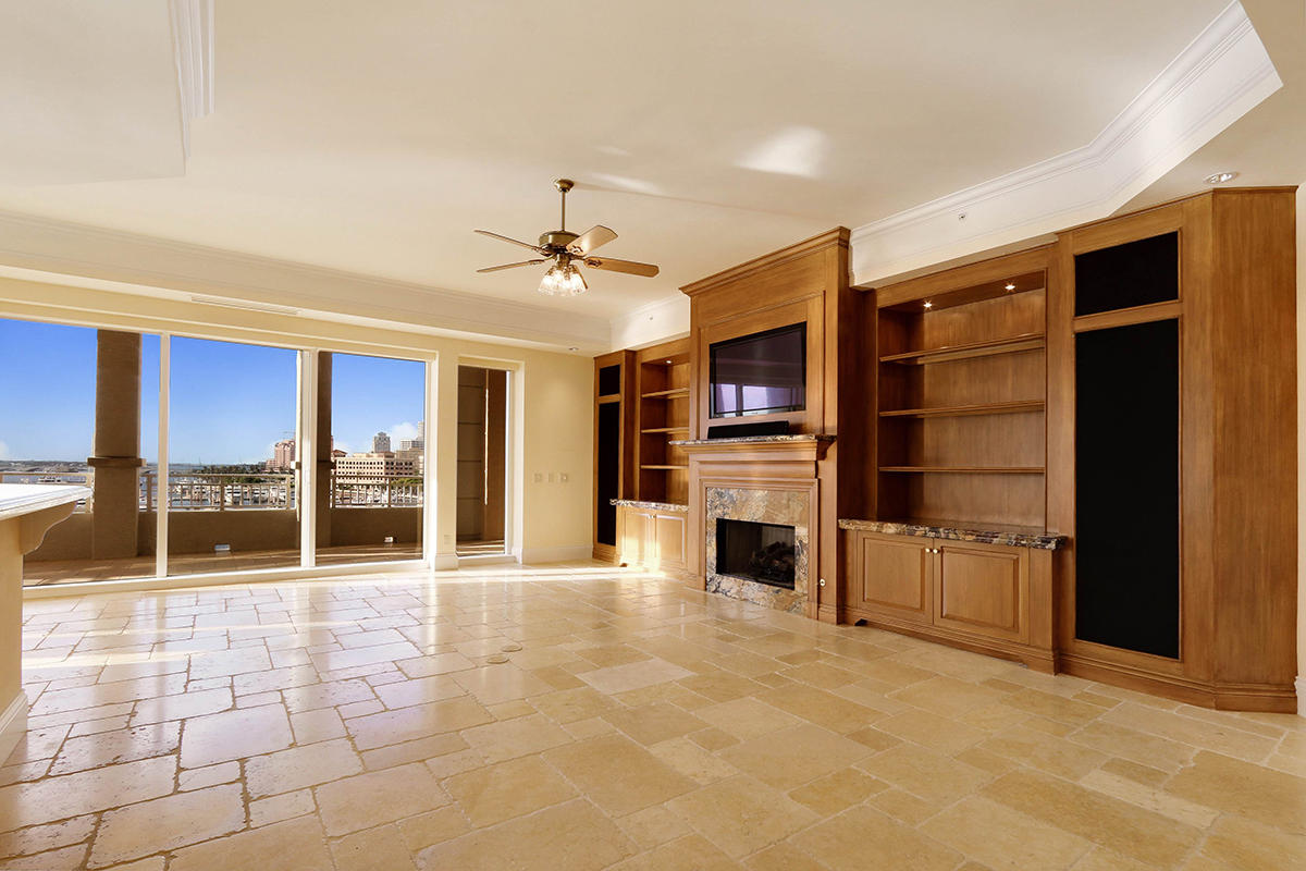 ONE WATERMARK PLACE OF THE PALM BEACHES - Residential