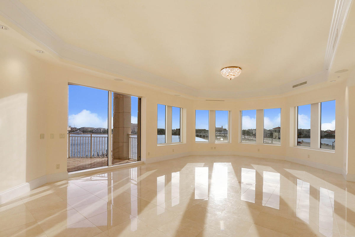 ONE WATERMARK PLACE OF THE PALM BEACHES - Residential