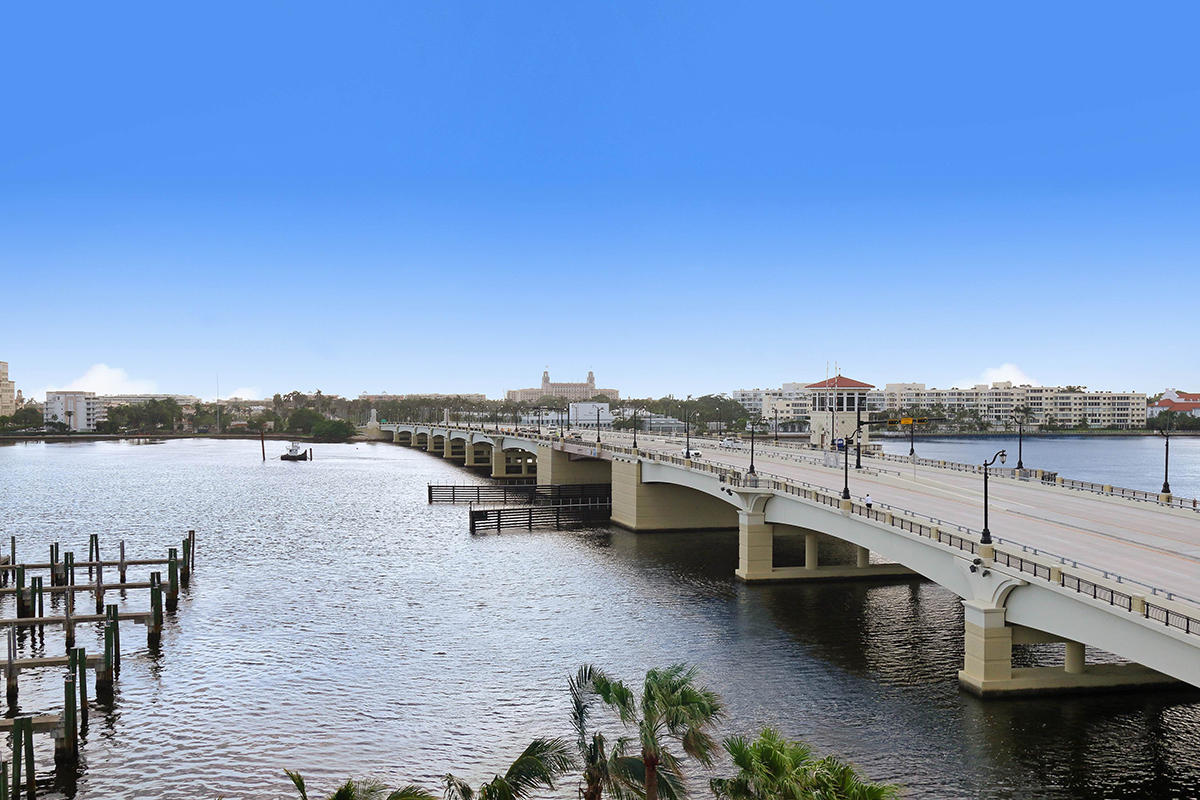 ONE WATERMARK PLACE OF THE PALM BEACHES - Residential