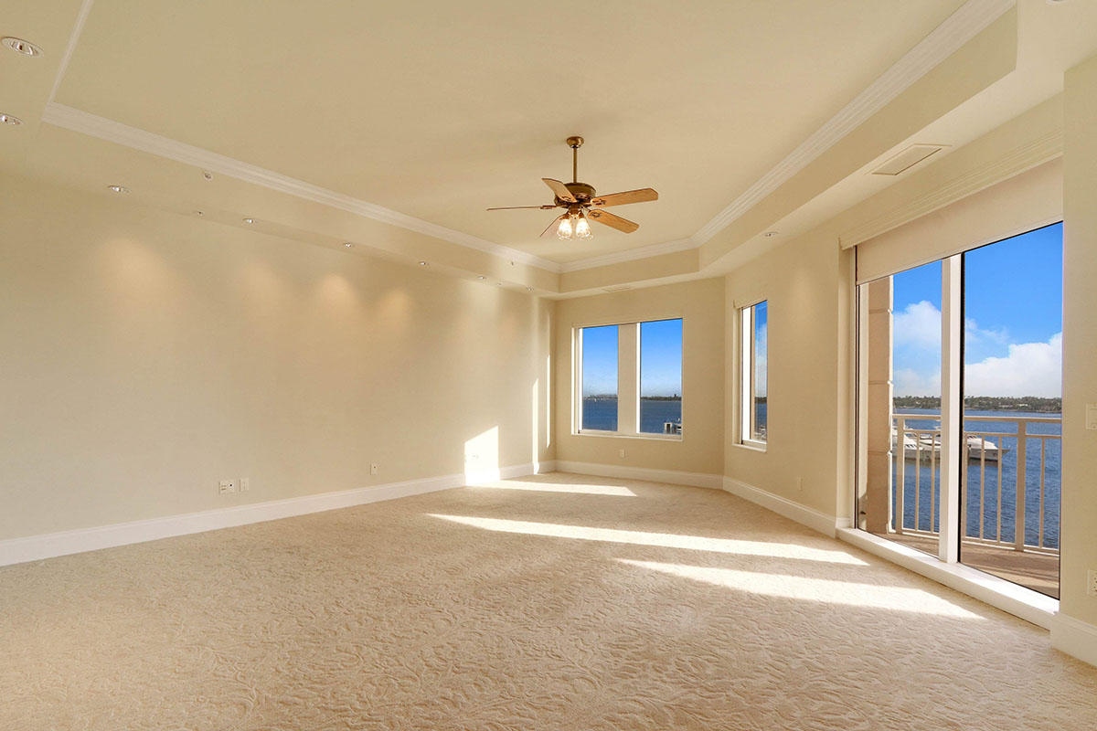 ONE WATERMARK PLACE OF THE PALM BEACHES - Residential