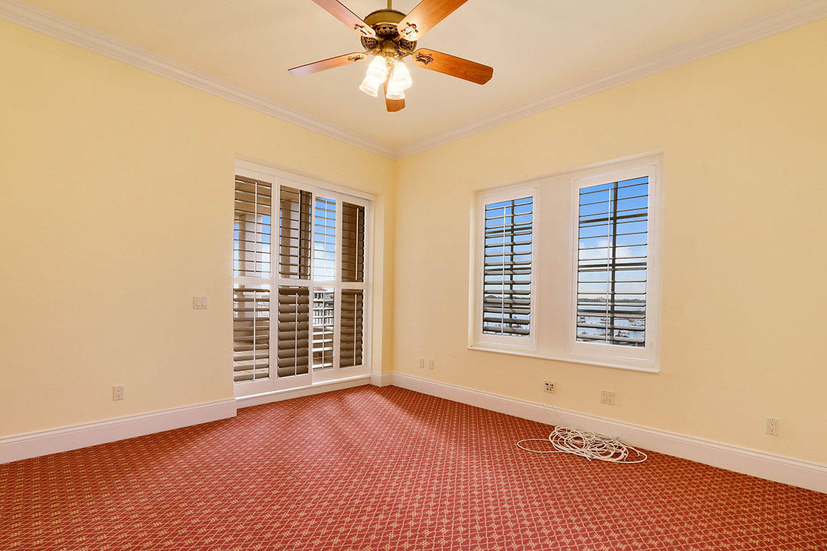 ONE WATERMARK PLACE OF THE PALM BEACHES - Residential
