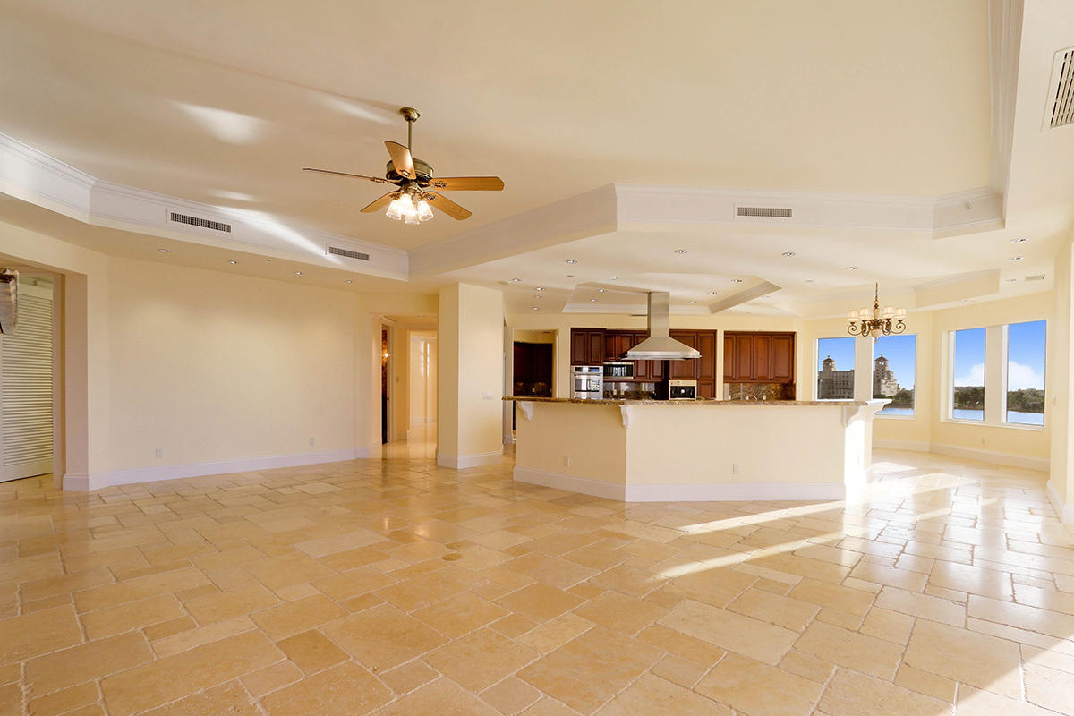 ONE WATERMARK PLACE OF THE PALM BEACHES - Residential