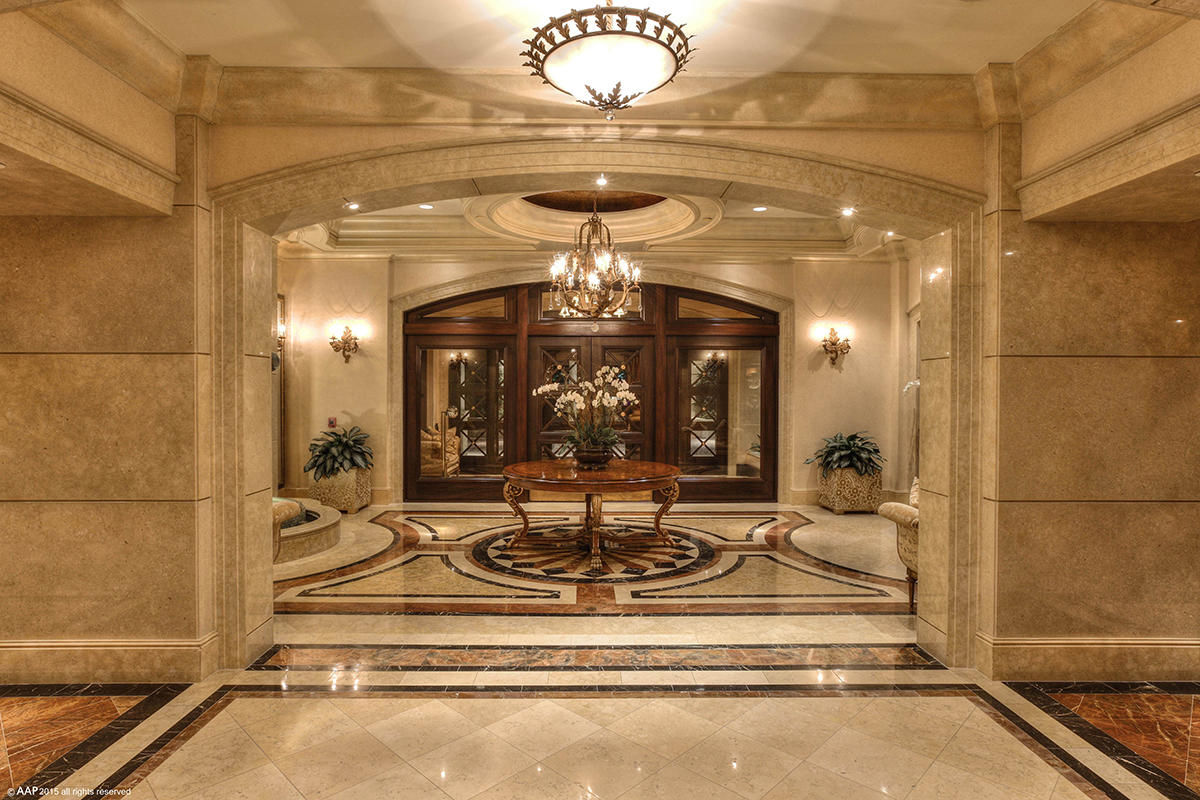 ONE WATERMARK PLACE OF THE PALM BEACHES - Residential