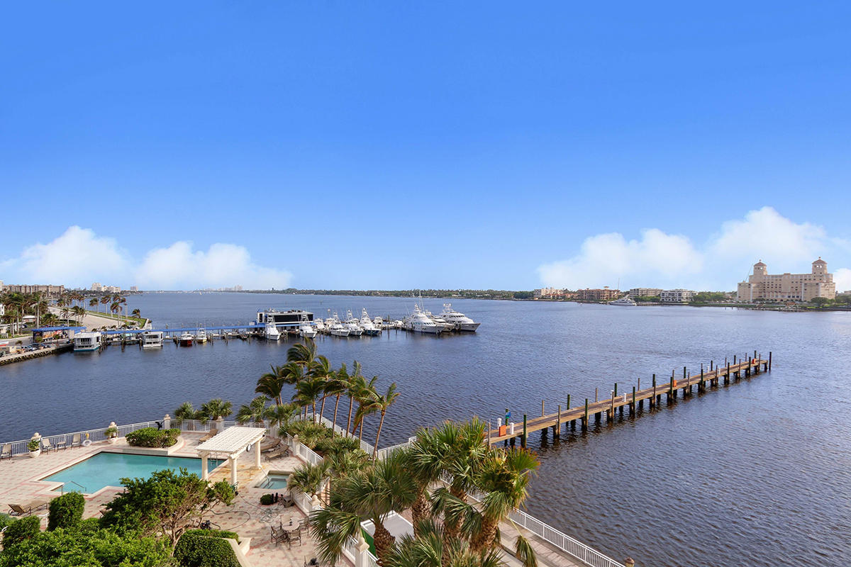 ONE WATERMARK PLACE OF THE PALM BEACHES - Residential