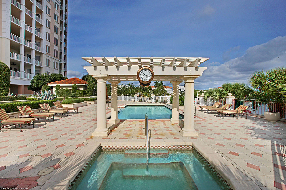 ONE WATERMARK PLACE OF THE PALM BEACHES - Residential