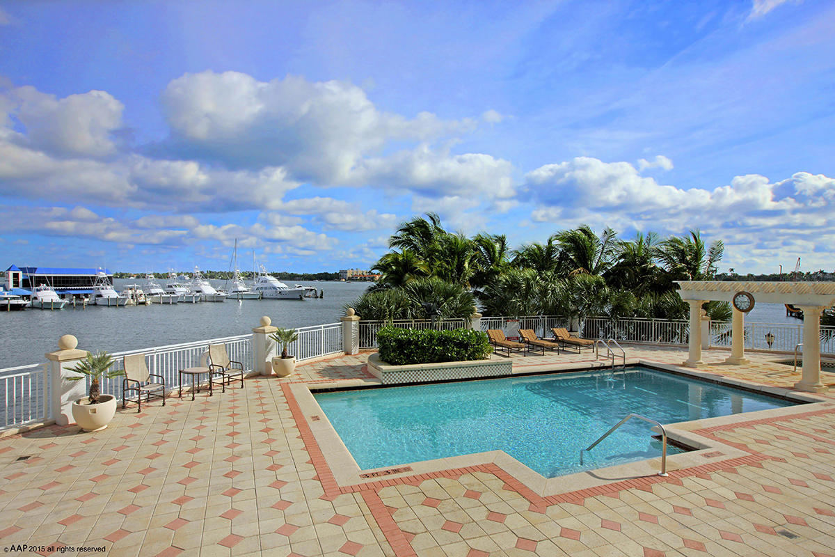 ONE WATERMARK PLACE OF THE PALM BEACHES - Residential