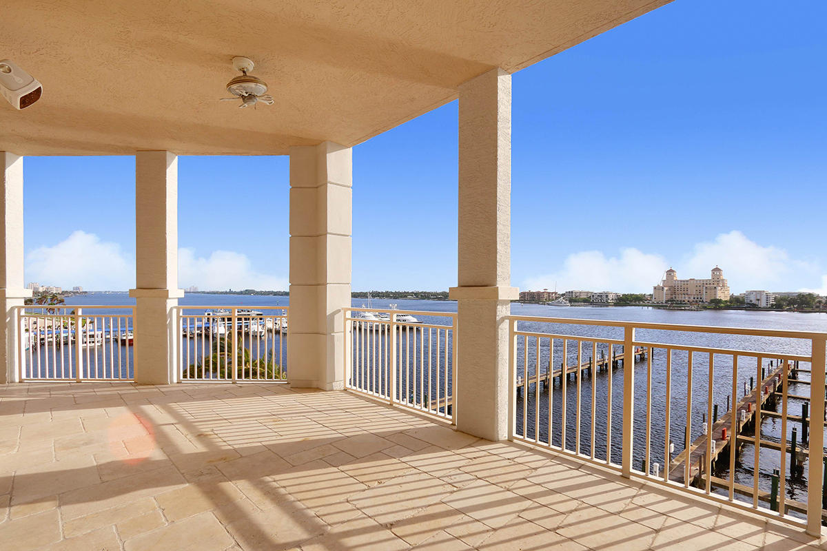 ONE WATERMARK PLACE OF THE PALM BEACHES - Residential