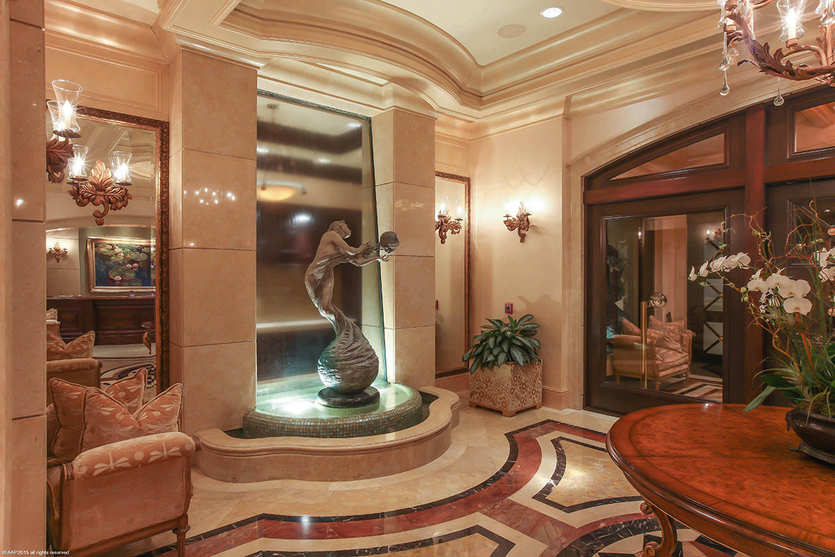 ONE WATERMARK PLACE OF THE PALM BEACHES - Residential