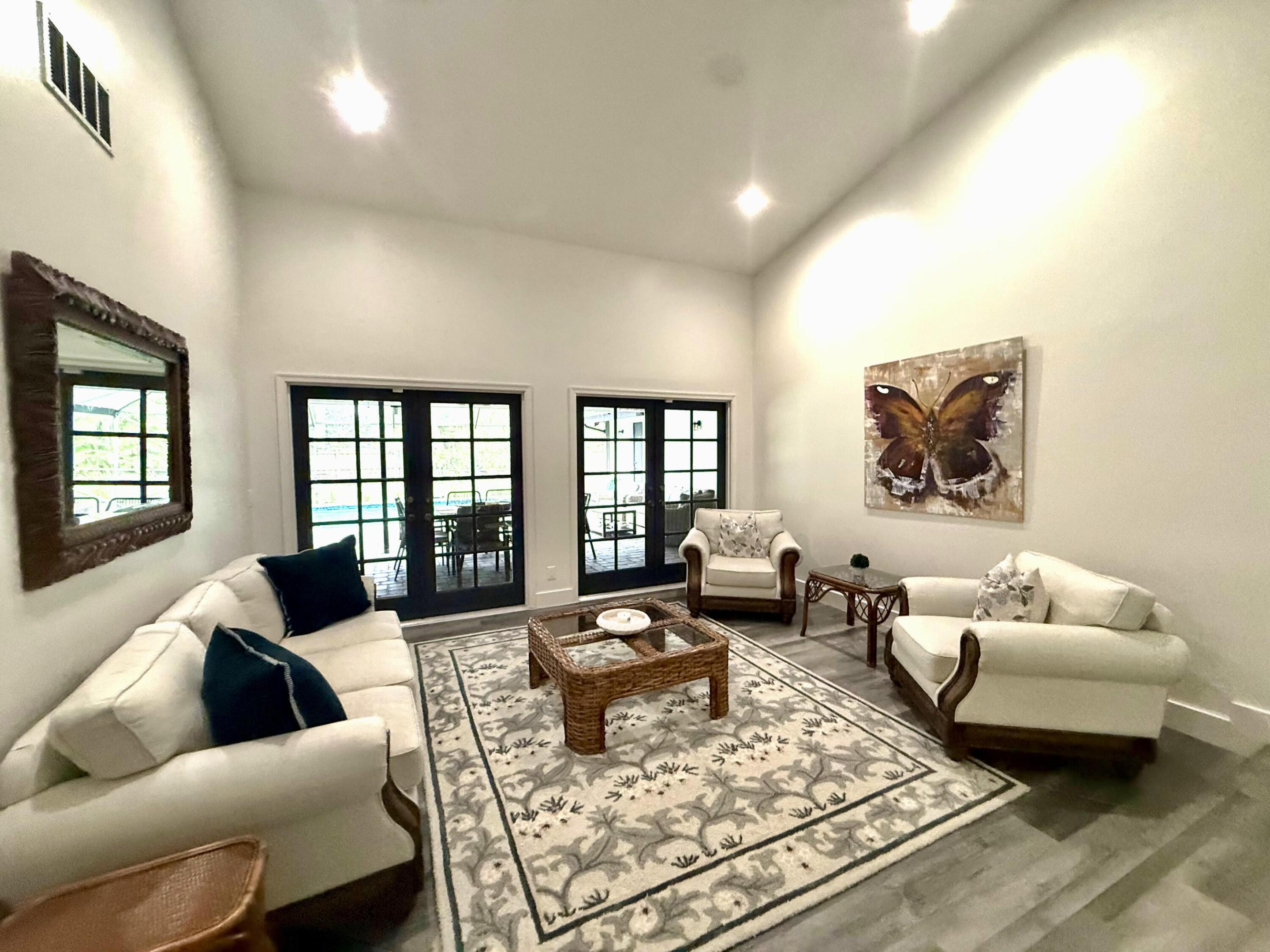 PINEWOOD MANOR OF WELLINGTON - Residential Lease