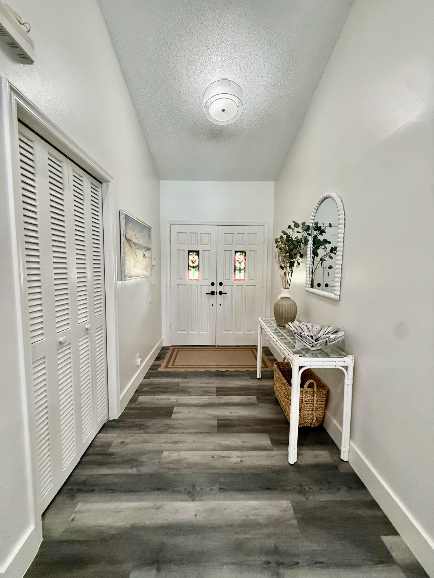 PINEWOOD MANOR OF WELLINGTON - Residential Lease