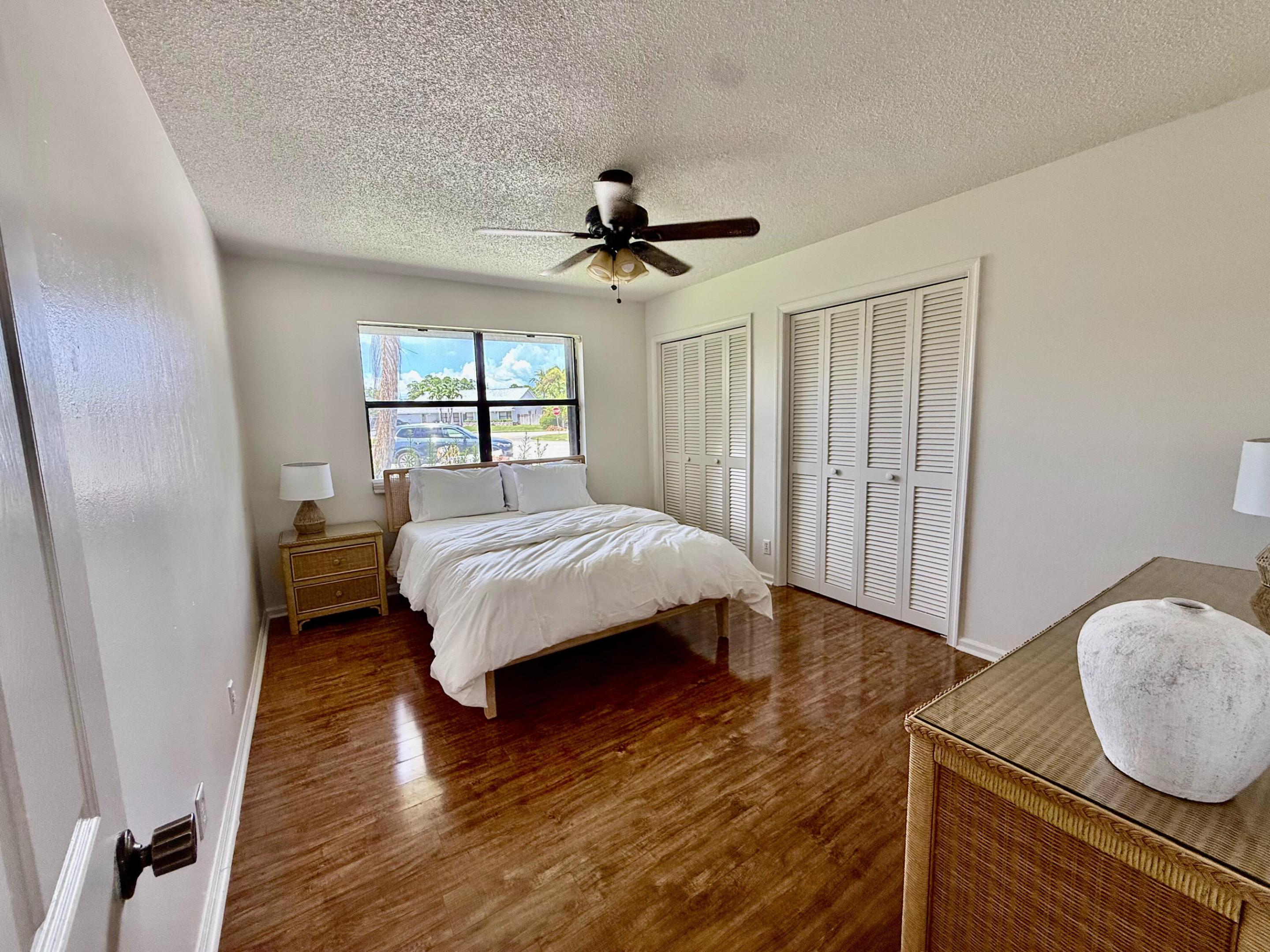 PINEWOOD MANOR OF WELLINGTON - Residential Lease