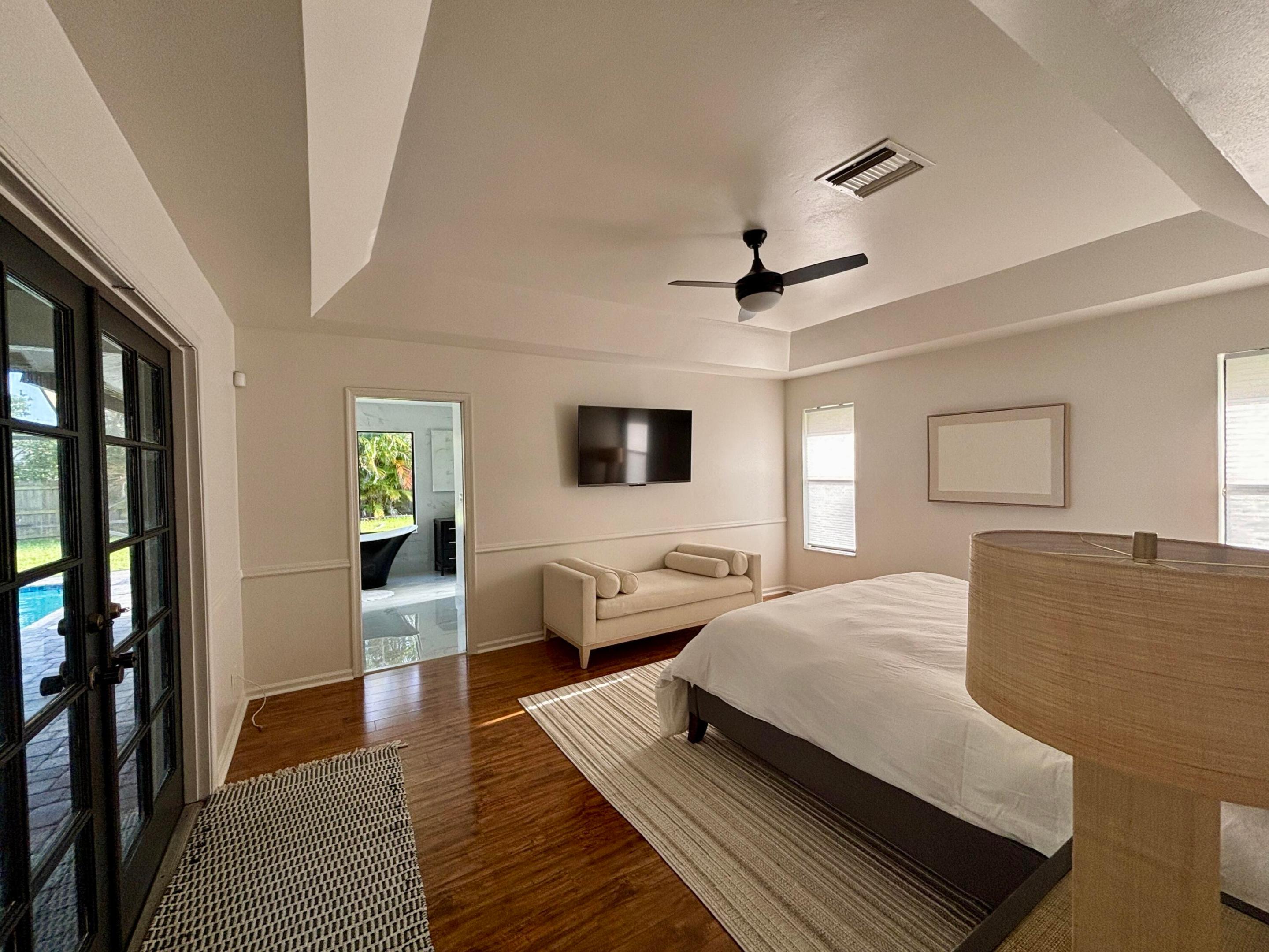 PINEWOOD MANOR OF WELLINGTON - Residential Lease
