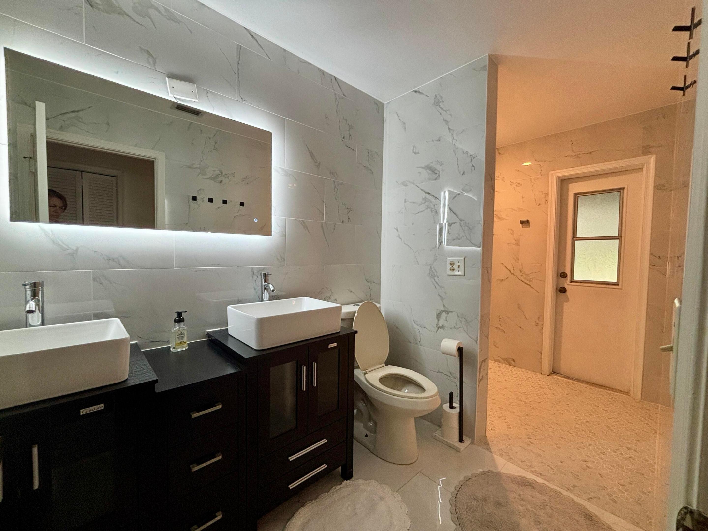 PINEWOOD MANOR OF WELLINGTON - Residential Lease