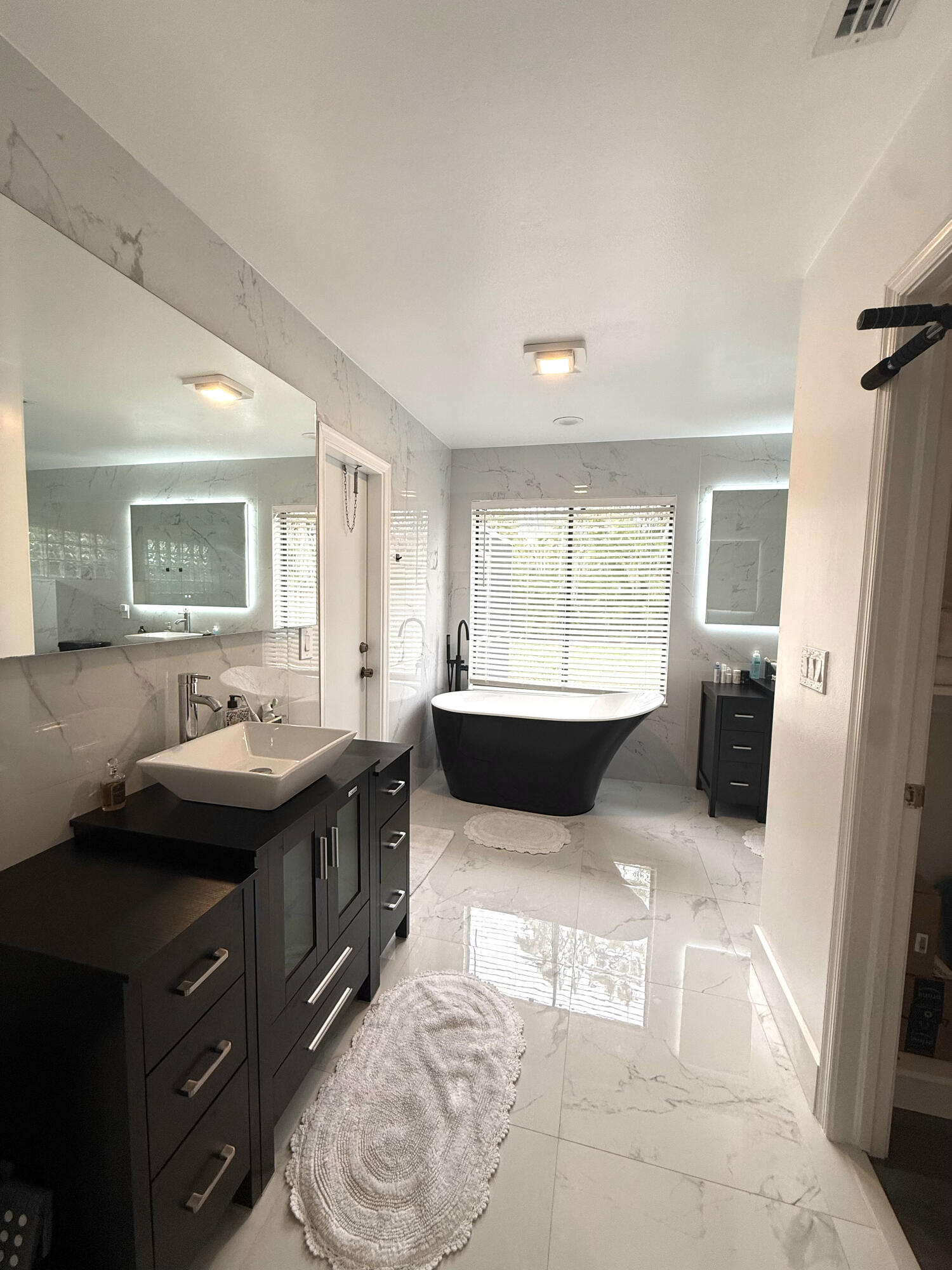 PINEWOOD MANOR OF WELLINGTON - Residential Lease