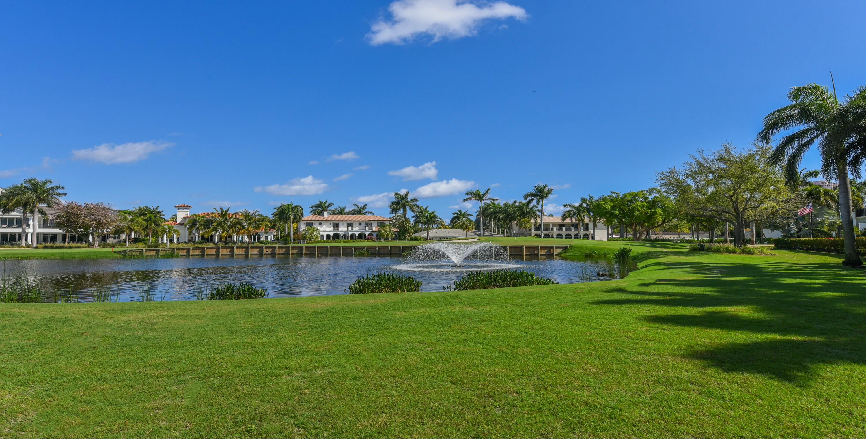 ROYAL PALM YACHT & COUNTRY CLUB - Residential