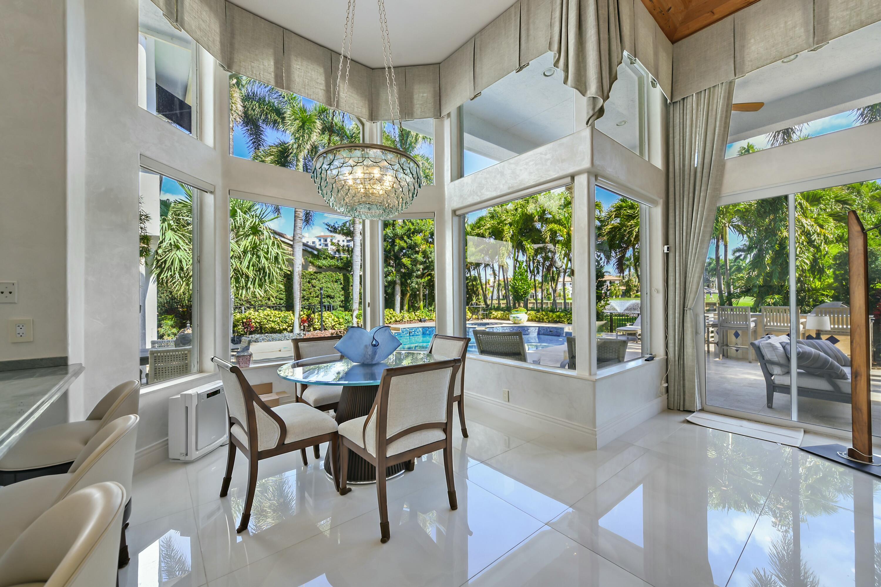 ROYAL PALM YACHT & COUNTRY CLUB - Residential