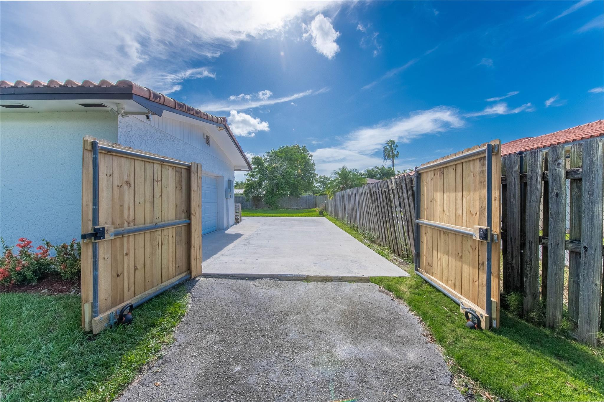 Cal Neg Homes - Residential