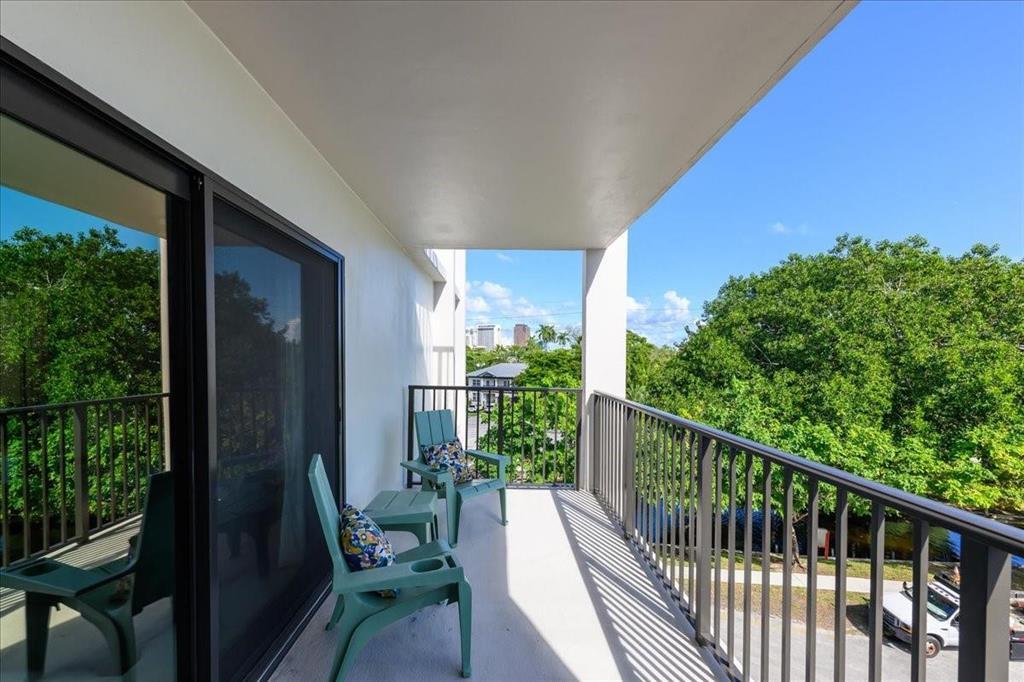 RIVER REACH CONDOMINIUM I - Residential