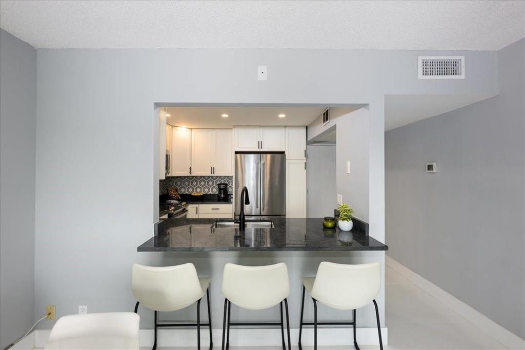 RIVER REACH CONDOMINIUM I - Residential