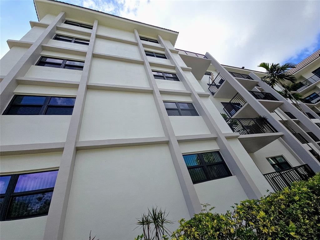 RIVER REACH CONDOMINIUM I - Residential