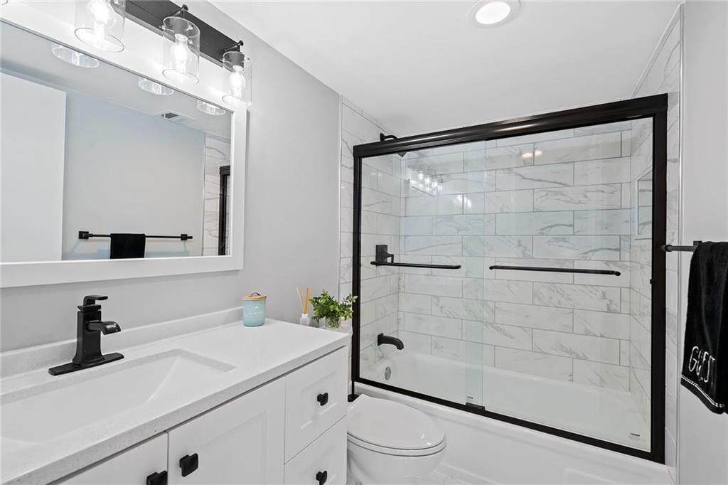 RIVER REACH CONDOMINIUM I - Residential