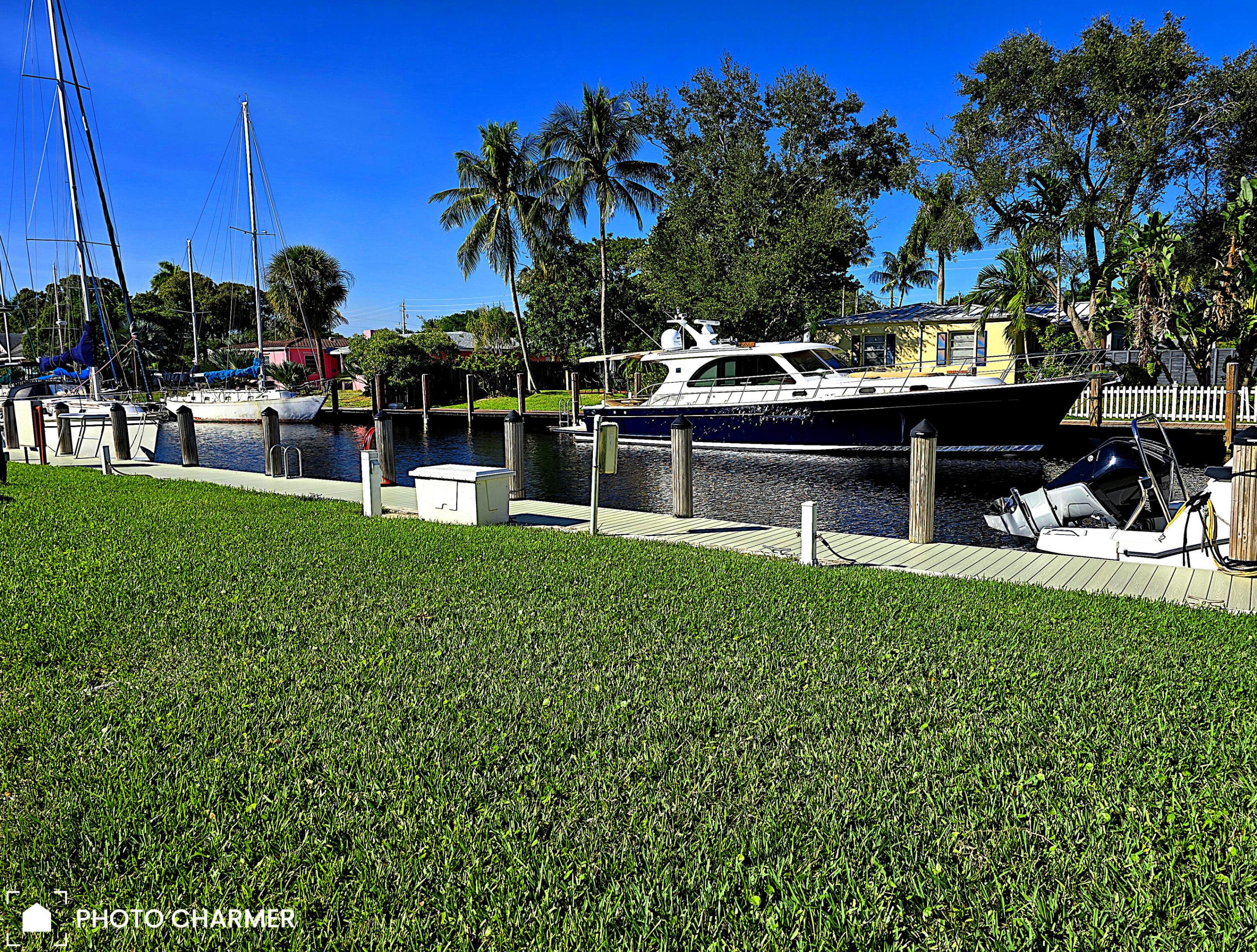 RIVER REACH CONDOMINIUM I - Residential