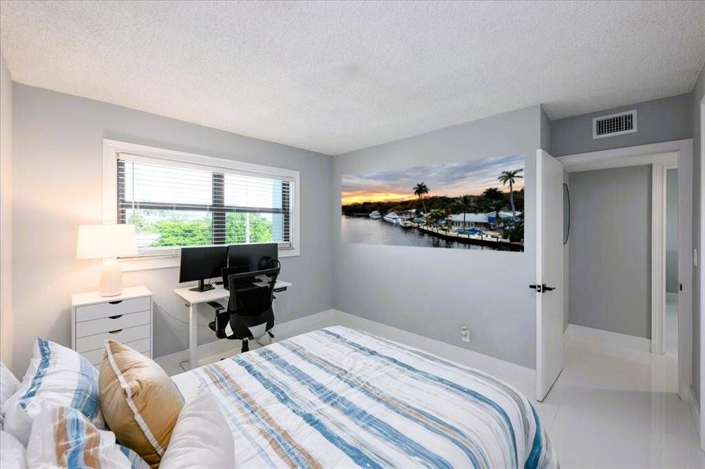 RIVER REACH CONDOMINIUM I - Residential